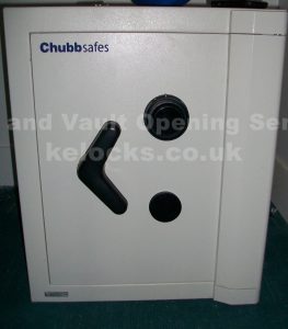 Chubb safe opened by Jason Jones of Key Elements